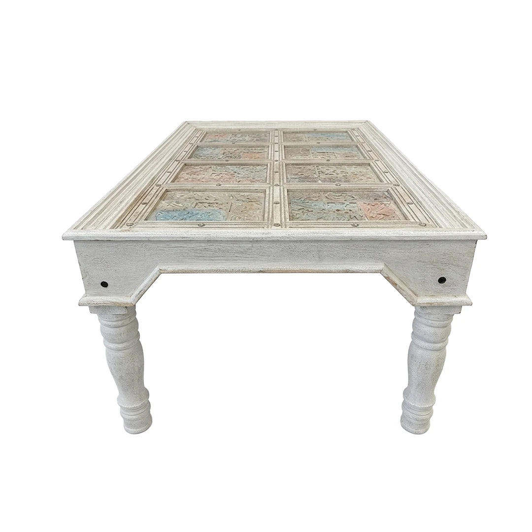 Mesa de comedor tallada