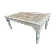 Mesa de comedor tallada