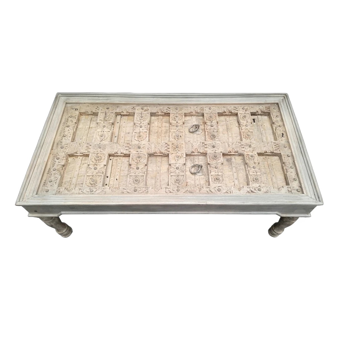 Mesa antigua de comedor